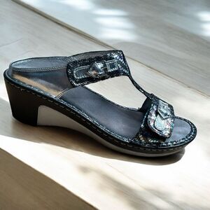 Alegria‎ Women's Black Silver Wedge Comfort Lara Sandals Sz 41 Sz 10.5 Romantic